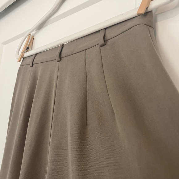 Banana Republic Tan Women's Pants - Picture 2 of 7